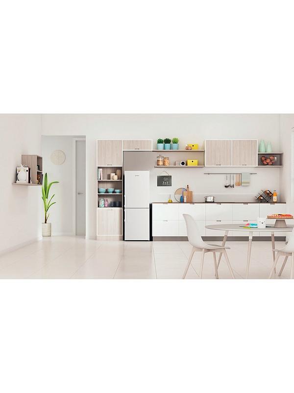 Indesit IB55532WUK Low Frost Fridge Freezer - White - Image 3